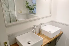 Beautiful Seaside one bedroom apartment - Image 5