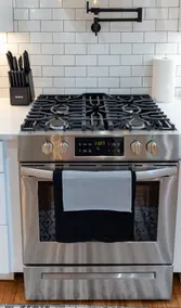 Huge 5 Bed Beautiful Historic Renovated Home Shaw - Image 5