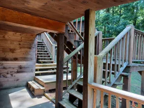 The Ponderosa Guesthouse - Image 5