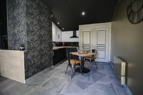 Romantic suite with cocooning atmosphere - Image 3