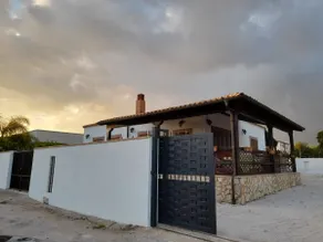 Villamare Iris - Image 2