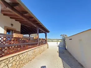 Villamare Iris - Image 5