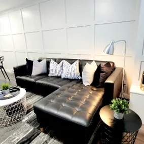 Private 1BR Apt - Sep Entrance - Full Kitchen - Image 3