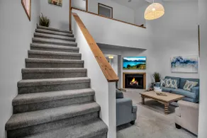 Gorgeous 4 Bed in Heart of Eville w/ New Hot Tub!! - Image 5