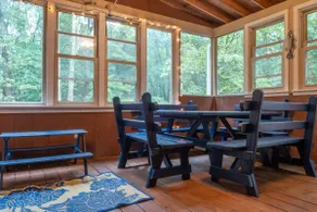 Mountain Lodge Near Jim Thorpe - Image 2