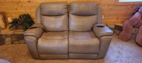 2 En-suite 5+bed+4Bath+Hotub+Arcade+Foosball+1 Dog - Image 5