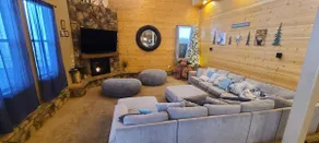 2 En-suite 5+bed+4Bath+Hotub+Arcade+Foosball+1 Dog - Image 4