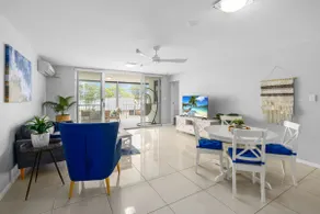 Water Views with a Splash of Luxury - Image 4
