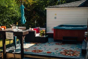 Cozy King Blue H2O Staycation , Stock Tank Pool, Hot Tub, Fire Pit Pets OK! - Image 2