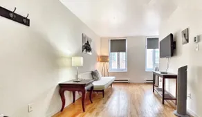 Light Apartment close to Congress center/ Quebec - Image 5