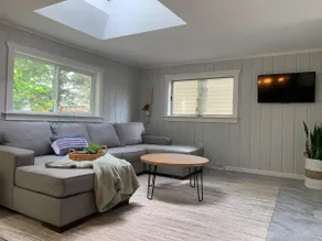 Lakewood Beach Retreat (Family Friendly!) - Image 3