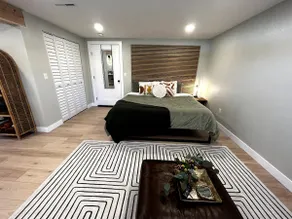 Studio+KingBed+10min to RedRocks - Image 2