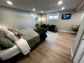 Studio+KingBed+10min to RedRocks - Image 3
