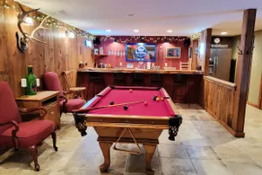 *1MMview*Bar,Hot Tub,3mins2Pleasant Mnt, Pool tab. - Image 5