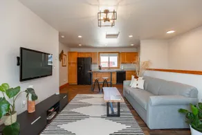 New Chalet/Mins to Downtown/MSU/Hike/Fish/Ski - Image 4
