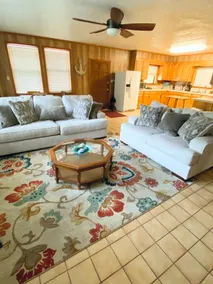Spacious-2br-Bay Access-Wifi-Pets - Image 3