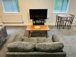 The Limes! Flat 5 Private Studio Apartment - Image 5