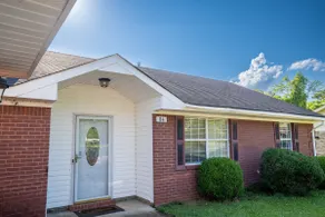 Cheerfull 3-bedroom home in Columbus - Image 2