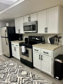 Cozy & Spacious 2BR Retreat Minutes to HAFB/Lagoon - Image 5
