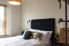 Plymouth Barbican boutique luxury Apartment - Image 5