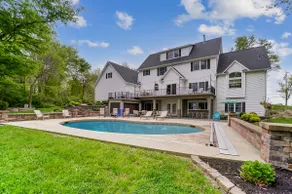 Secluded Lake Front House with Pool - - Image 3