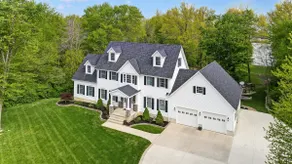 Secluded Lake Front House with Pool - - Image 2