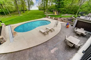 Secluded Lake Front House with Pool - - Image 5