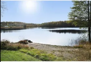 Scandinavian Retreat • Lake, Sauna & Vine Garden - Image 2