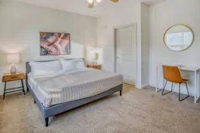 Convenient, King Beds, Location! - Image 2