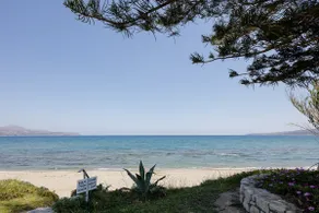 Adelphes Beachfront Apartment with direct connection to the beach - Image 5