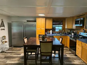 3/2 home with new salt hot tub-rivers, trails, etc - Image 2