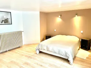 Bright apartment in the heart of the medieval city - Image 4