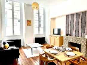 Bright apartment in the heart of the medieval city - Image 2
