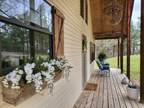 Wister Ridge Cottage • Sleeps 10 • 3 Minutes to Wister Lake! - Image 2