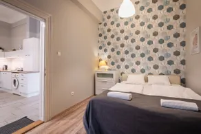 BpR Castle Hill Apartment with Garden - Image 4