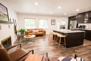Newly Remodeled River House on the Mississippi - Image 4