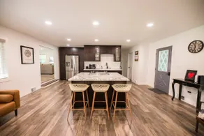Newly Remodeled River House on the Mississippi - Image 5
