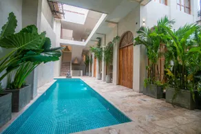 11 Bedroom Luxury Villa in Old City - Image 4