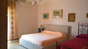 Beachfront Suite - 50m from the beach - Image 4