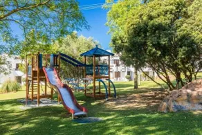 Lovely 2 Bedroom Home inside a Resort in Albufeira - Image 5