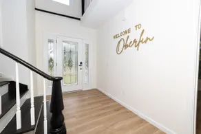 Spacious 4 Bed 3.5 Bath Near Downtown - Image 4