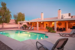 Executive Style Havasu Pool Home. - Image 2