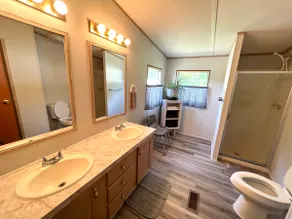 Guest House On 128 Peaceful Wooded Acres - Image 5