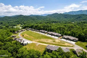 Condo nestled in the Smokies with pool! - Image 2