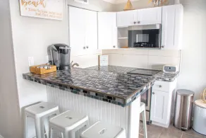Beachfront condo on the heart of Corpus Christi! - Image 2