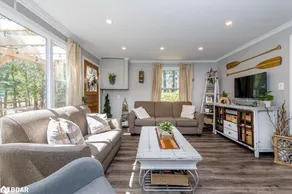 Cozy All-Season Family Cottage - Image 4