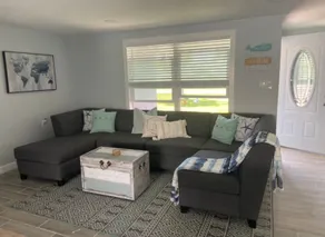 JJ's Beach House Fun Stay at the Gulf of Mexico - Image 5