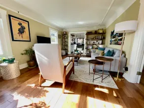 Cozy Home Near Lake Union & UW - Image 4