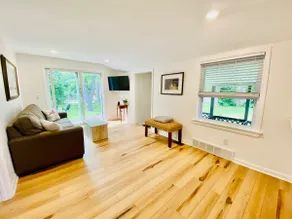Cozy creek cottage - Image 3