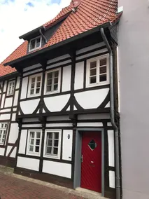 Charming half-timbered house in the city center - Image 2